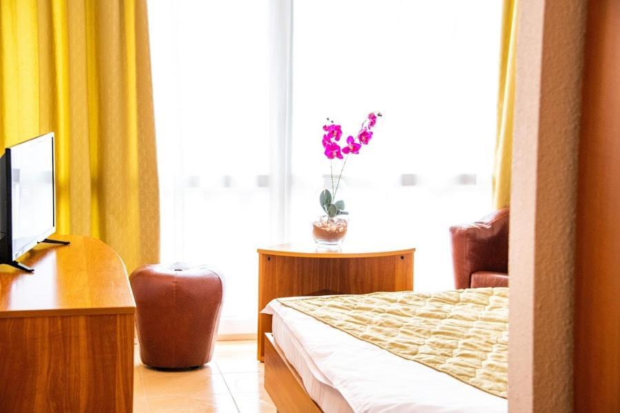 Hotel Mures 새턴 외부 사진